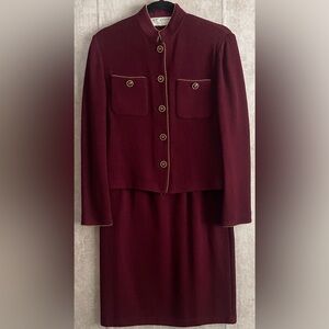 ST JOHN Collection Marie Gray Santana Knit Maroon/Gold Jacket Skirt Suit Sz S4/6